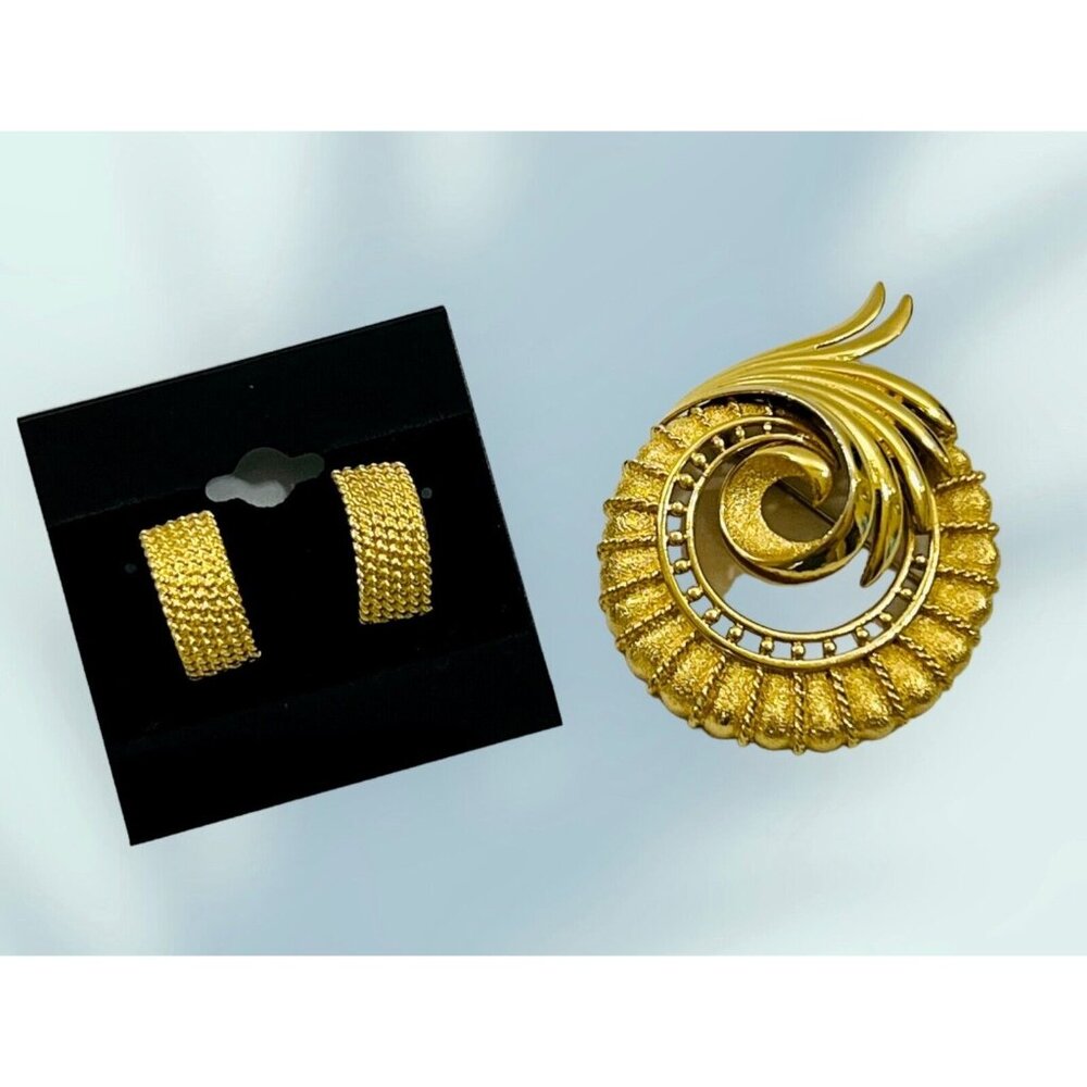 Vintage Monet Brushed Gold Tone Circle Swirl Brooch 1960-80s Half Hoop Earrings